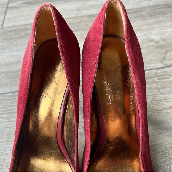 Charles David Burgundy Suede Leather  Pumps - Picture 13 of 15